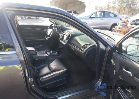 2019 Chrysler 300 Limited from USA, damaged, VIN 2C3CCAEG3KH528585